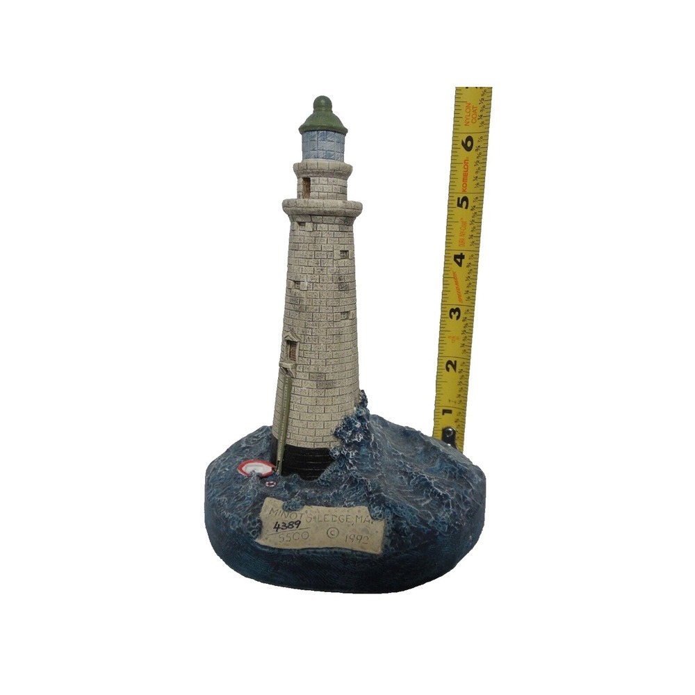 Harbour Lights Minots Ledge, MA LighthouseVintage 1992 #131  4389/5500